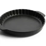 Stoneware Pie Dish in Black
